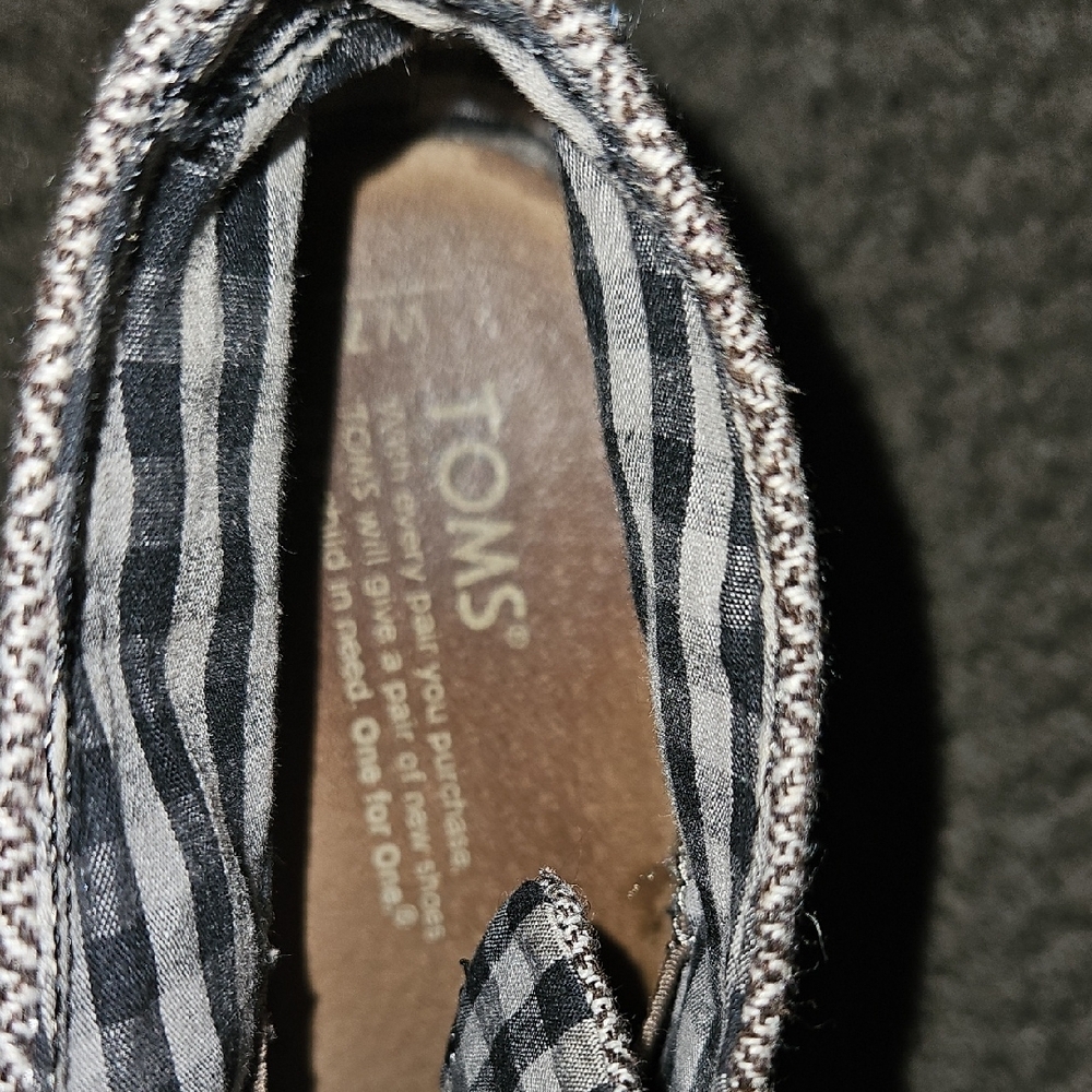 Toms Black and White Checkered Lace-Up Shoes - Picture 6 of 7